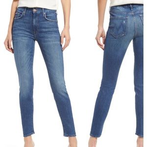 MOTHER Women Skinny Jeans in Medium Blue Wash